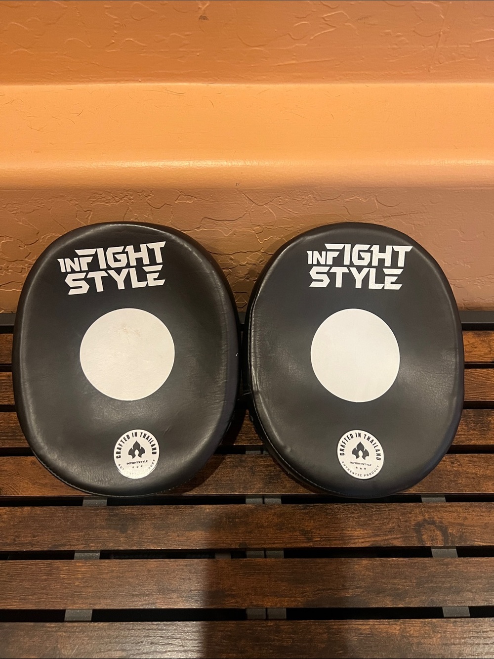 Infightstyle focus pads great shape